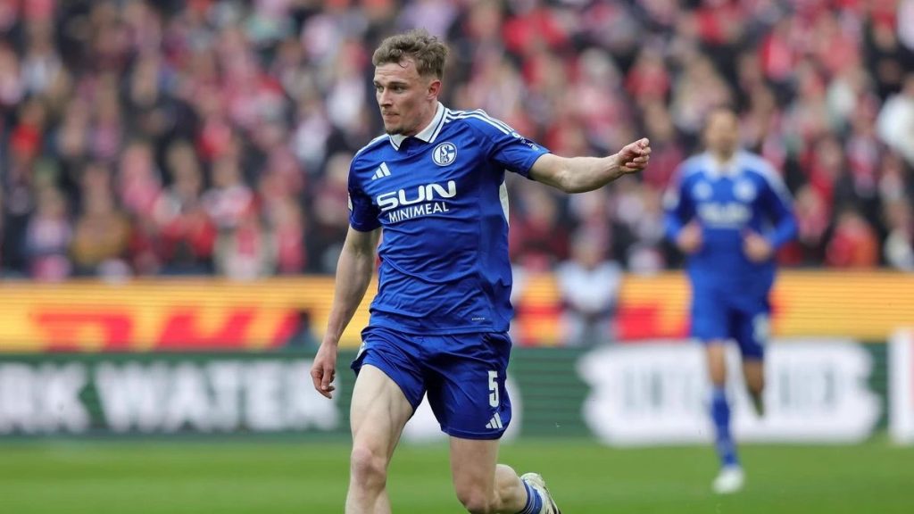 Schalke 04 bestätigt ersten Abgang: Derry John Murkin wechselt zum FC Utrecht